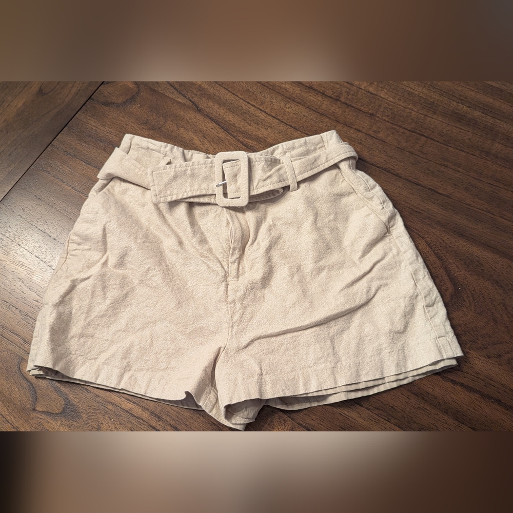 Nine West High Waist Beige Shorts with Belt